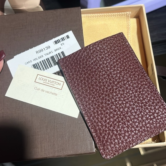 Louis Vuitton card holder NWT - Picture 3 of 3